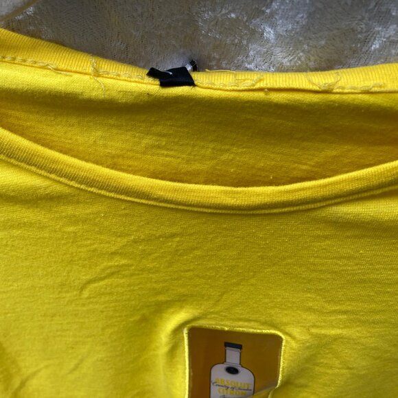 Yellow Absolut Vodka Peek-A-Boo T Shirt With Plastic Cleavage Window Size L - Picture 3 of 3